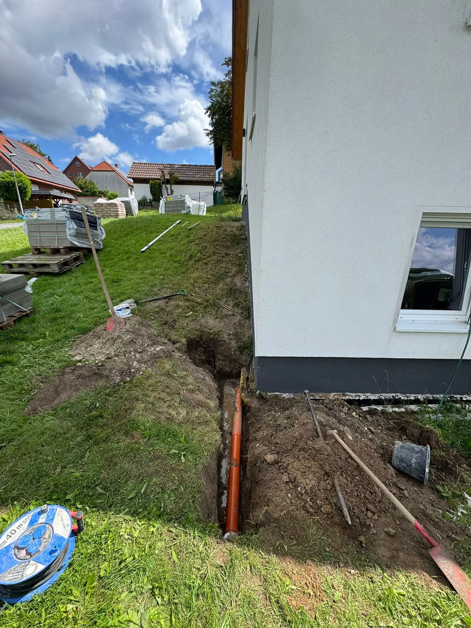Baustelle vor dem professionellen Stufenbau